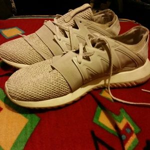 Barely  worn  Tubular Adidas